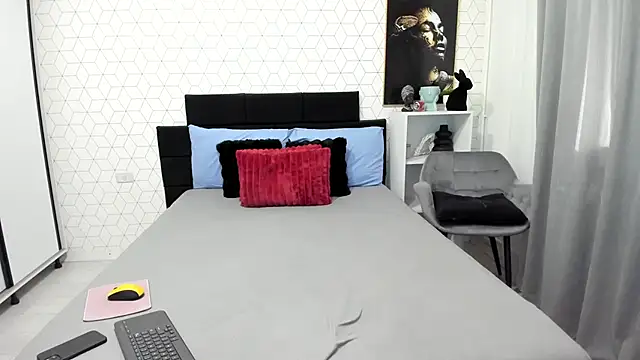 Heidix online show from April 5, 2026, 2:57 pm