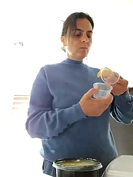 IsabelleCraft online show from October 11, 2025, 11:11 am