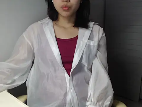 Bigg Pussyy Catt online show from December 9, 2024, 8:22 am