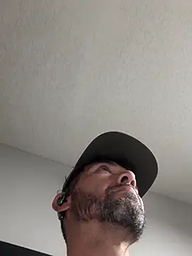 Snapshot of hottie212@xh chatting on October 12, 2025, 11:44 am hottie212xh online show from October 12, 2025, 11:44 am