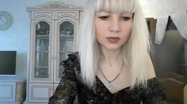 BarbaraKim online show from February 7, 2025, 8:55 am