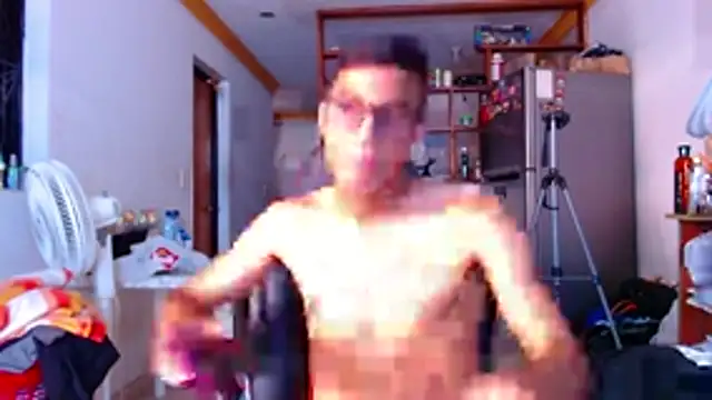 Lion Grrr online show from November 20, 2025, 2:07 pm