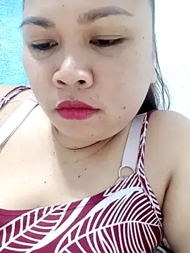 Snapshot of XXLorie_02 chatting on March 6, 2025, 11:58 am XXLorie 02 online show from March 6, 2025, 11:58 am
