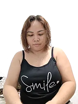 XXLorie 02 online show from October 15, 2025, 2:10 am