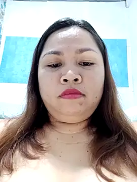 Snapshot of XXLorie_02 chatting on March 13, 2025, 11:51 am XXLorie 02 online show from March 13, 2025, 11:51 am