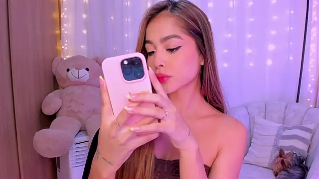 AmyDavis  online show from September 10, 2025, 12:20 am