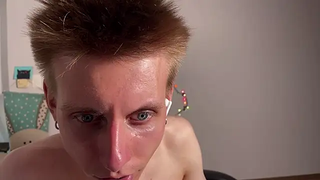 Snapshot of vladdymeow chatting on February 6, 2025, 10:10 pm vladdymeow online show from February 6, 2025, 10:10 pm