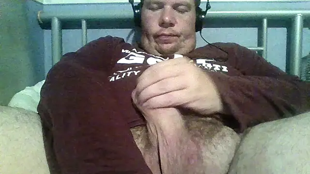 thickdick12331 online show from October 27, 2025, 10:33 pm