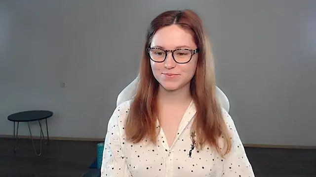 Snapshot of BettyGinger chatting on December 10, 2024, 10:16 pm BettyGinger online show from December 10, 2024, 10:16 pm