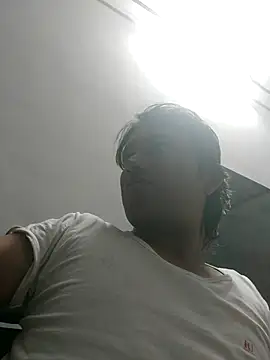 HotBoyOm online show from May 28, 2026, 4:46 pm