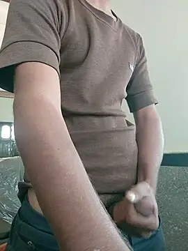 Snapshot of HotBoyOm chatting on December 14, 2025, 8:42 am HotBoyOm online show from December 14, 2025, 8:42 am