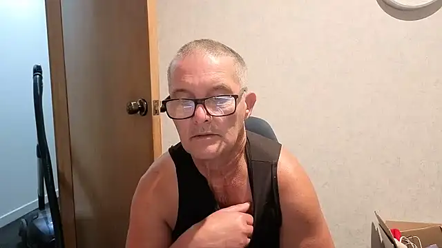 Snapshot of bigballnz chatting on December 3, 2025, 9:31 am bigballnz online show from December 3, 2025, 9:31 am