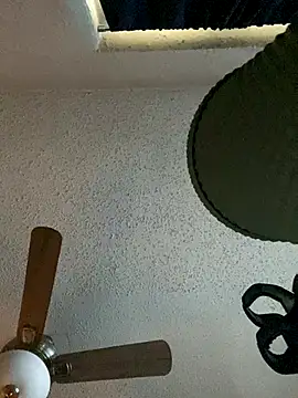 Snapshot of hooli949 chatting on October 26, 2025, 1:44 pm hooli949 online show from October 26, 2025, 1:44 pm