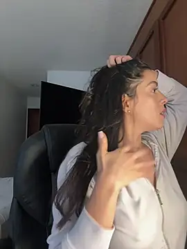 kamivolkano online show from February 24, 2025, 6:04 pm