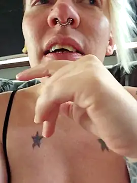 PinkTheHawk online show from January 17, 2026, 10:13 pm