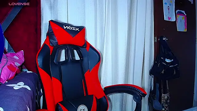 DanisaBrown online show from October 29, 2025, 8:19 pm