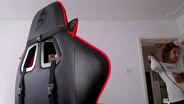 SexxyLety online show from September 18, 2025, 6:27 am