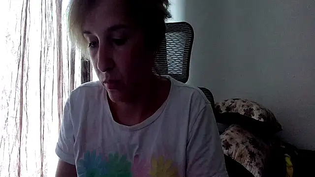 Snapshot of SexxyLety chatting on June 27, 2026, 10:32 am SexxyLety online show from June 27, 2026, 10:32 am