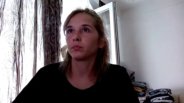 Snapshot of SexxyLety chatting on July 12, 2026, 9:32 am SexxyLety online show from July 12, 2026, 9:32 am