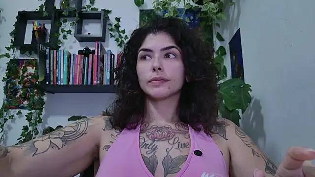 Snapshot of TaliMajesty chatting on July 7, 2026, 8:45 pm TaliMajesty online show from July 7, 2026, 8:45 pm