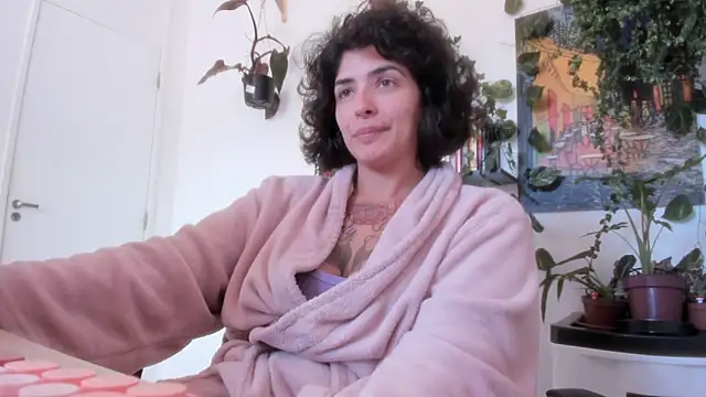 TaliMajesty online show from October 22, 2025, 1:54 pm