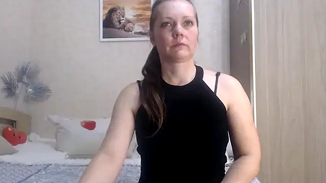 SheLion online show from December 14, 2024, 4:30 pm