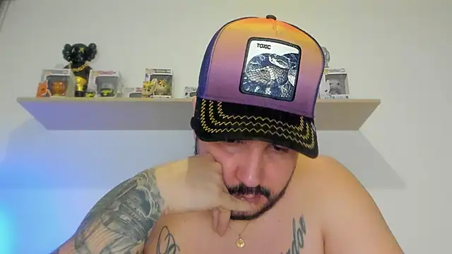 Snapshot of camilo_restrepo21 chatting on April 7, 2026, 12:01 am camilo restrepo21 online show from April 7, 2026, 12:01 am