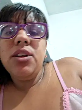 Snapshot of ZaidaWet chatting on March 6, 2025, 5:43 pm ZaidaWet online show from March 6, 2025, 5:43 pm