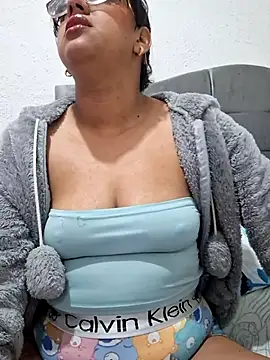 ZaidaWet online show from May 12, 2026, 12:33 pm