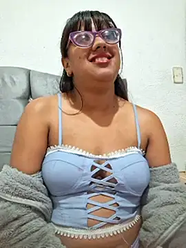 Snapshot of ZaidaWet chatting on March 19, 2025, 3:19 pm ZaidaWet online show from March 19, 2025, 3:19 pm