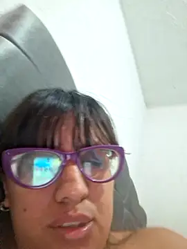 Snapshot of ZaidaWet chatting on March 10, 2025, 5:50 pm ZaidaWet online show from March 10, 2025, 5:50 pm