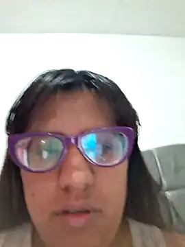 Snapshot of ZaidaWet chatting on March 11, 2025, 11:55 am ZaidaWet online show from March 11, 2025, 11:55 am