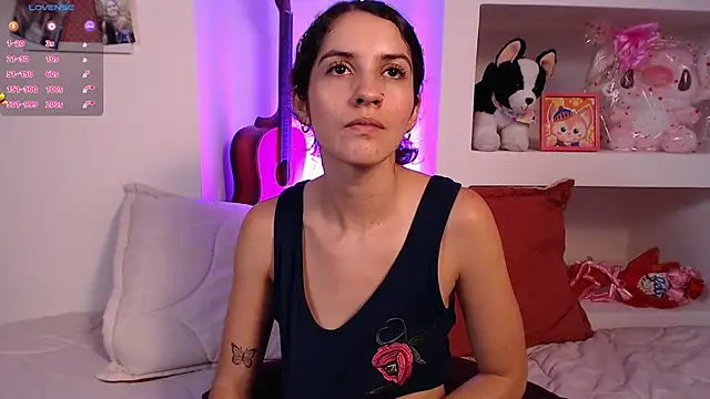 lailypink online show from March 13, 2025, 5:00 am