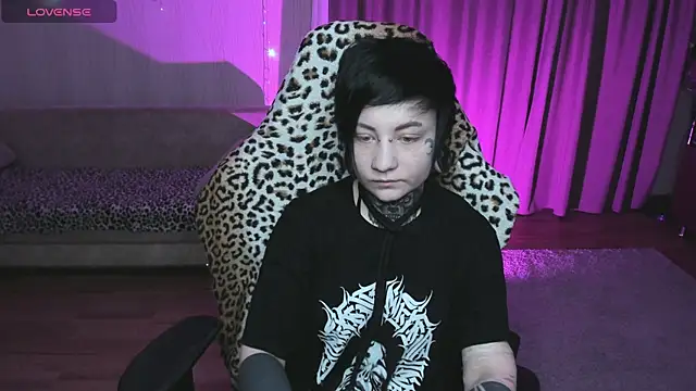 Snapshot of acid_trip1l chatting on February 11, 2025, 7:05 pm acid trip1l online show from February 11, 2025, 7:05 pm