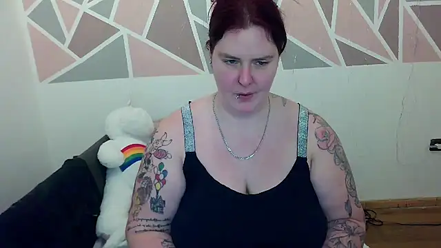 JoyceKyra91 online show from February 6, 2025, 6:24 pm