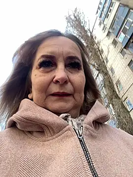 Snapshot of Irina2909@xh chatting on April 13, 2026, 12:31 pm Irina2909xh online show from April 13, 2026, 12:31 pm