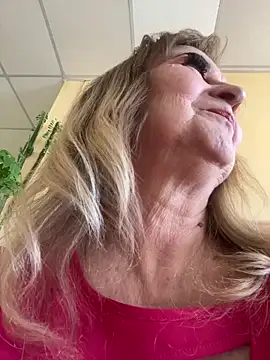 Snapshot of Irina2909@xh chatting on March 12, 2026, 10:30 am Irina2909xh online show from March 12, 2026, 10:30 am