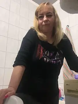 Irina2909xh online show from May 14, 2026, 11:24 pm