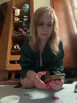 Irina2909xh online show from May 31, 2026, 3:45 am