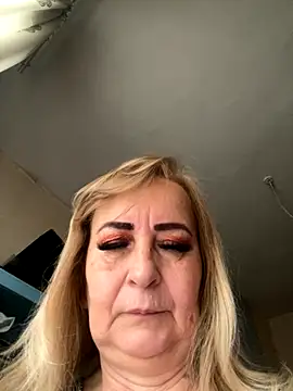 Snapshot of Irina2909@xh chatting on October 5, 2025, 6:48 am Irina2909xh online show from October 5, 2025, 6:48 am