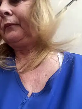 Snapshot of Irina2909@xh chatting on March 24, 2026, 11:21 am Irina2909xh online show from March 24, 2026, 11:21 am