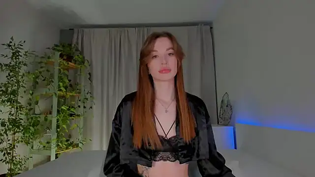 Snapshot of Masha_01 chatting on November 7, 2025, 10:24 pm Masha 01 online show from November 7, 2025, 10:24 pm