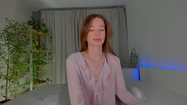 Snapshot of Masha_01 chatting on September 29, 2025, 2:23 pm Masha 01 online show from September 29, 2025, 2:23 pm