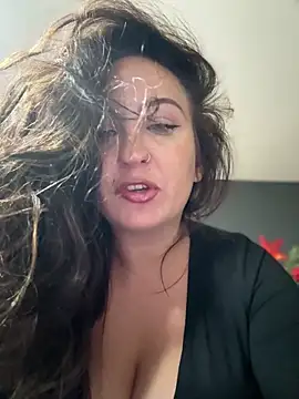 itsCassie online show from December 18, 2025, 4:00 pm