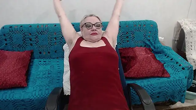 xHoneyLadyx online show from November 9, 2025, 10:19 am