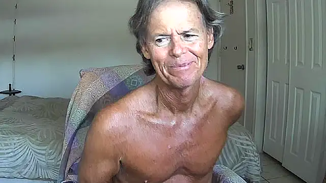 nakeedcowboi65 online show from May 27, 2026, 9:22 pm