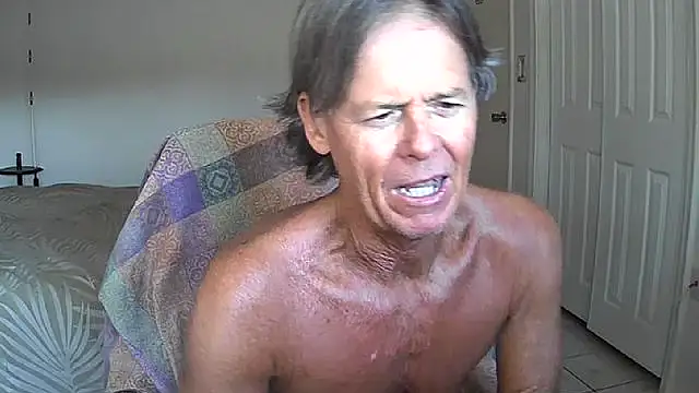 nakeedcowboi65 online show from May 16, 2026, 12:09 am