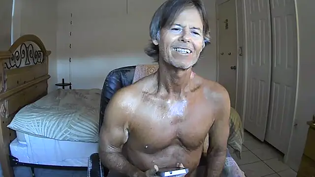 nakeedcowboi65 online show from April 23, 2026, 11:49 am