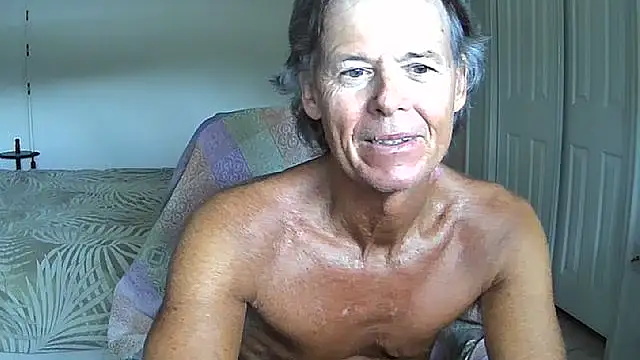 nakeedcowboi65 online show from May 17, 2026, 8:20 pm