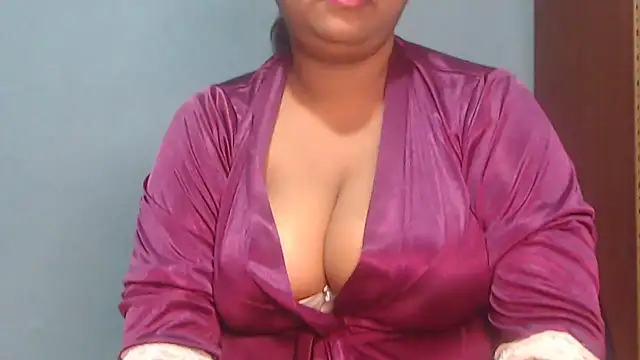 naughtyboobs38dd online show from June 18, 2026, 4:45 pm